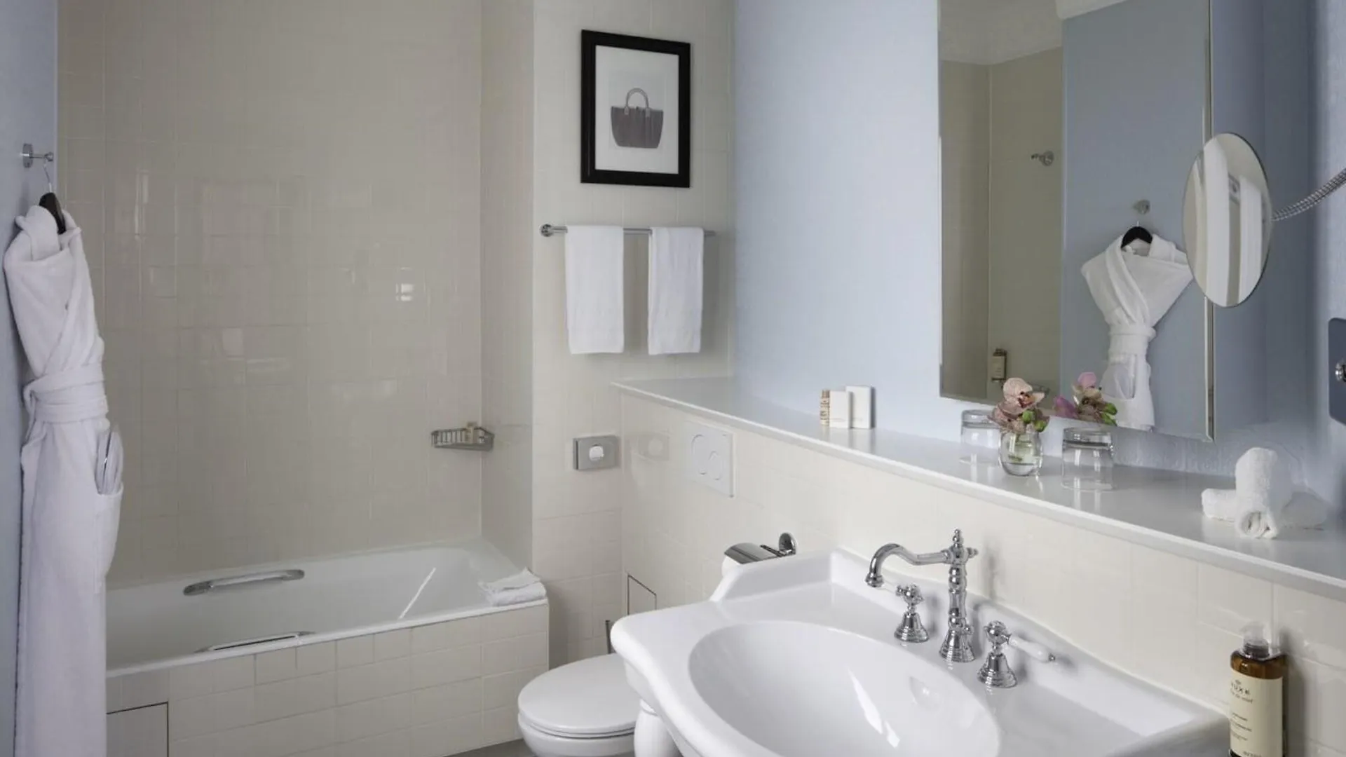 Le 123 Elysees - Astotel Париж 4*,